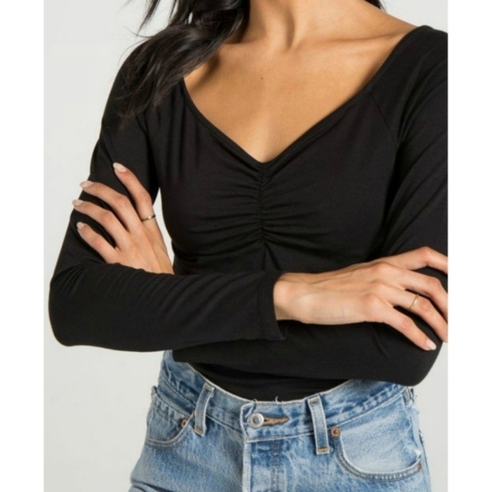 n: Philanthropy Off the Shoulder Black Harriet Top - Picture 3 of 12